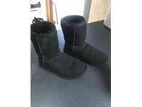 cheap ugg boots size 4